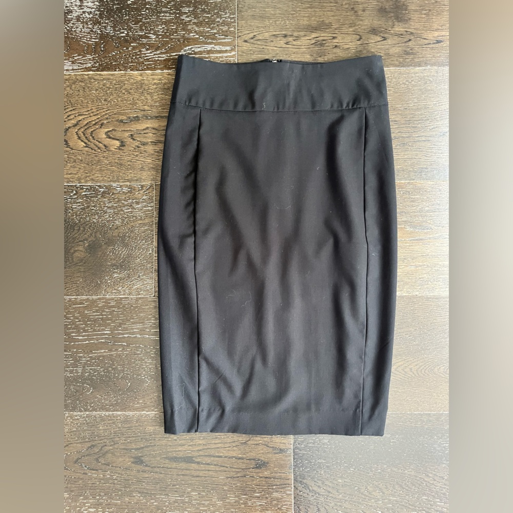 Zara Classic Black Pencil Skirt